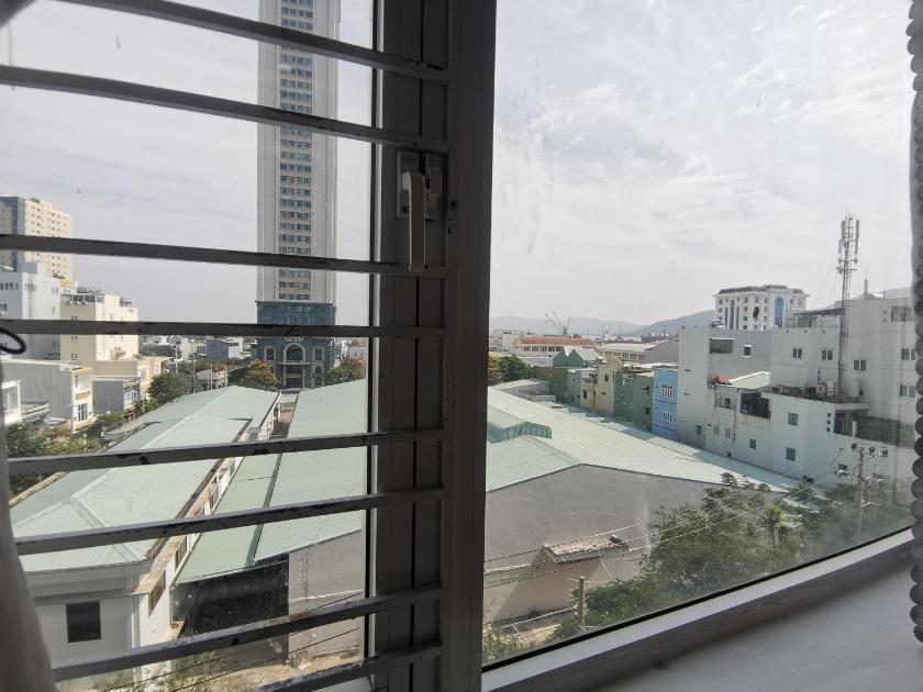 Phòng 3 Người Nhìn Ra Thành Phố