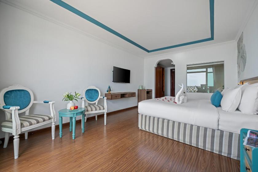 Suite Giường Đôi Hướng Đại Dương Có Ban Công 