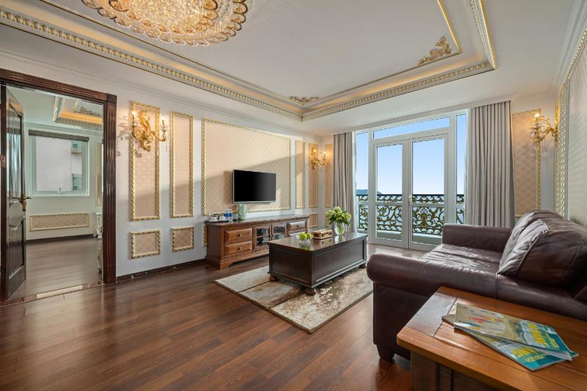 Căn Hộ Penthouse 2 Phòng Ngủ Hướng Đại Dương