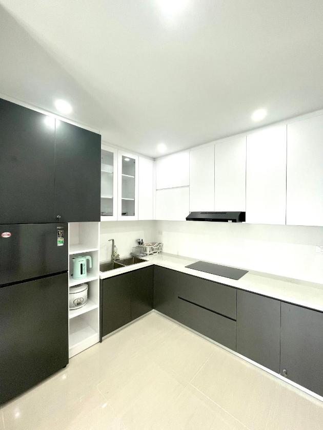 Căn Hộ Nhìn Ra Hồ Bơi 