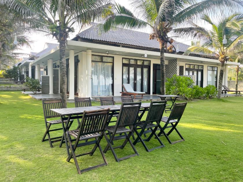 Bungalow - Nhìn Ra Bãi Biển