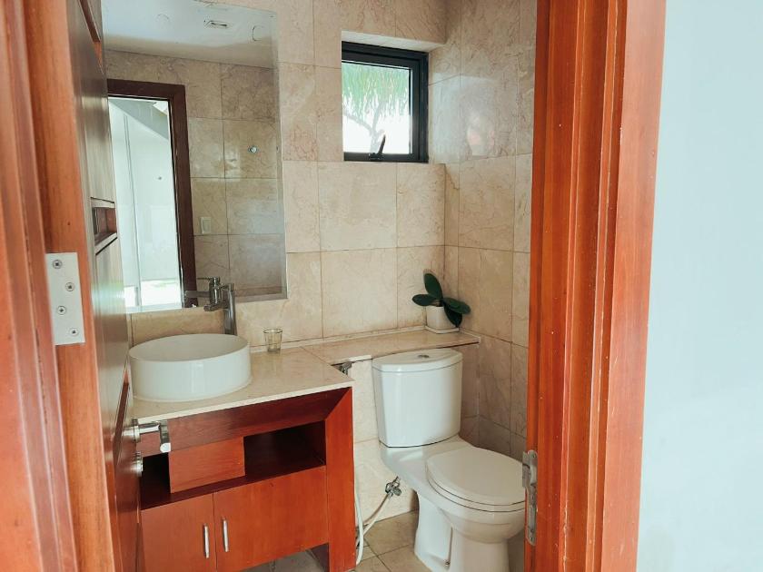 Biệt Thự Nhìn Ra Vườn Biệt Thự Nhìn Ra Vườn