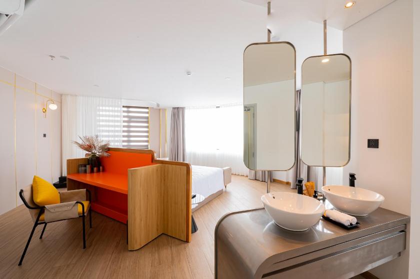 Suite Có Giường Cỡ King Nhìn Ra Biển