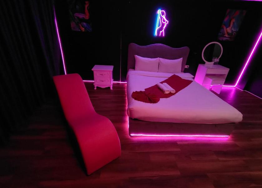 Ưu Đãi Sử Dụng Trong Ngày (3 giờ) - Phụ phí áp dụng cho nghỉ qua đêm Ưu Đãi Sử Dụng Trong Ngày (3 giờ) - Phụ phí áp dụng cho nghỉ qua đêm