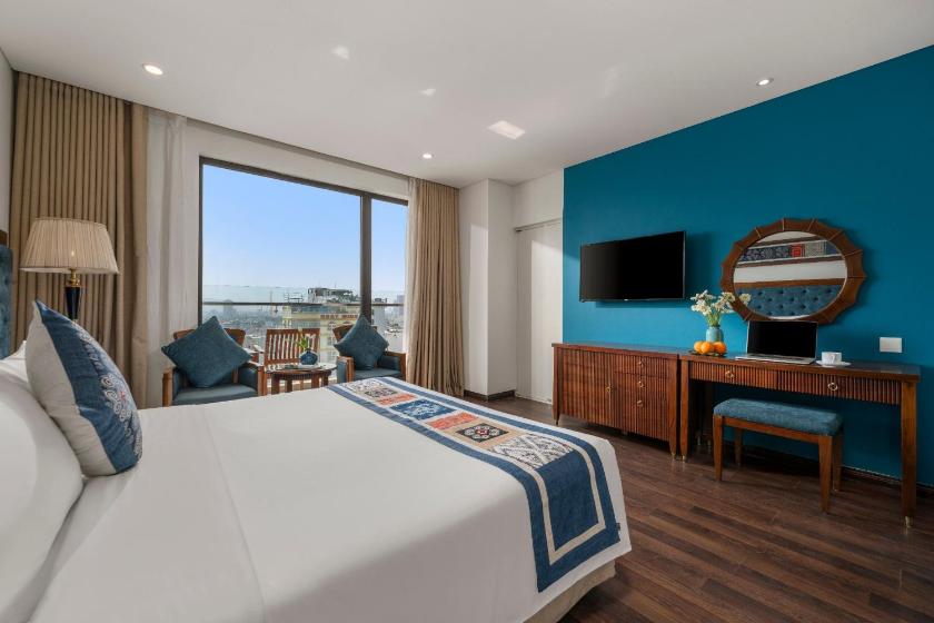 Phòng Superior Giường Đôi có Ban công và Nhìn ra Thành phố Phòng Superior Giường Đôi có Ban công và Nhìn ra Thành phố