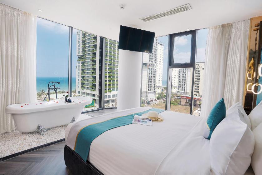 Suite Junior Nhìn Ra Biển  Suite Junior Nhìn Ra Biển