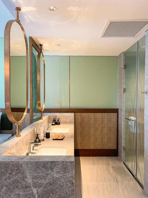 Suite nhìn ra núi Suite nhìn ra núi