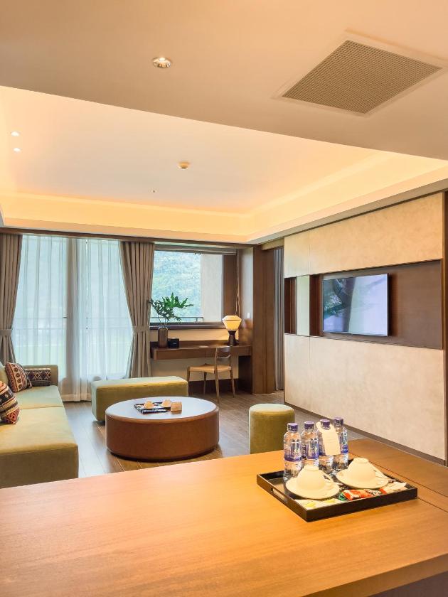 Suite nhìn ra núi Suite nhìn ra núi