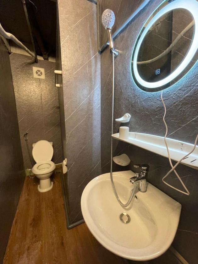 Phòng Giường Đôi/2 Giường Đơn Có Phòng Tắm Riêng