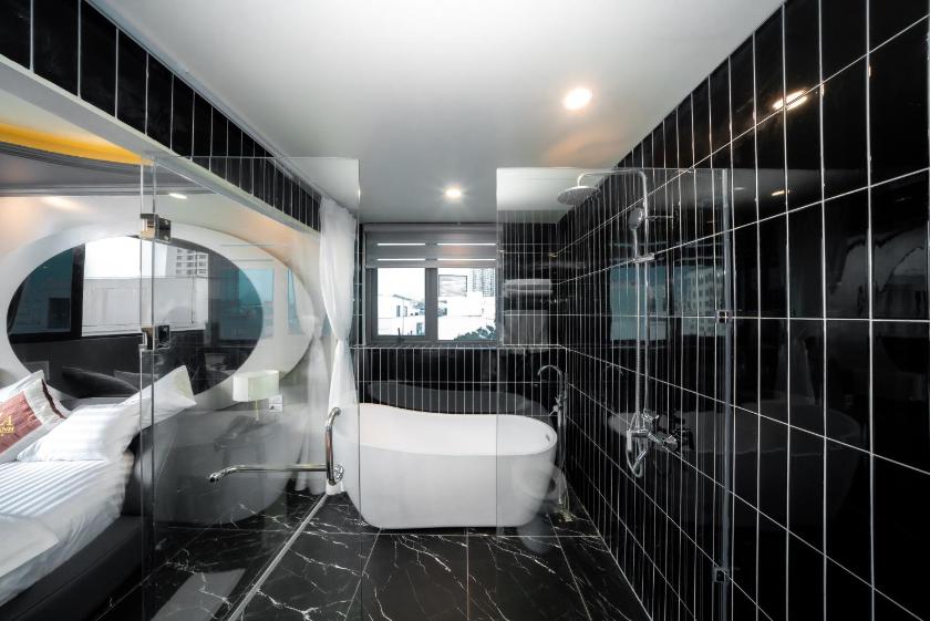 Phòng Có Giường Cỡ King Với Ban Công