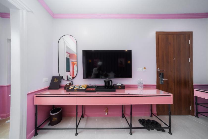 Studio Có Giường Cỡ King