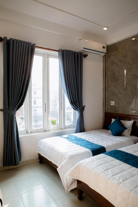 Phòng 2 Giường Đơn Nhìn Ra Thành Phố