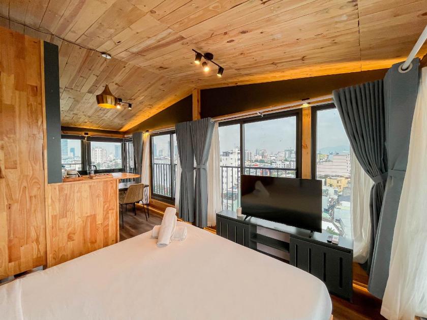 Suite Nhìn Ra Thành Phố