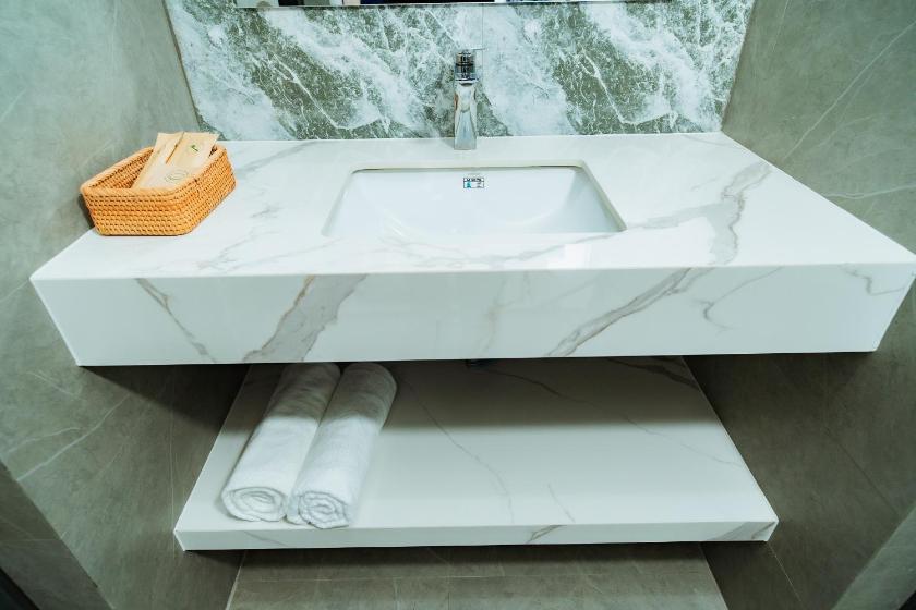 Phòng Deluxe Giường Đôi Có Bồn Tắm