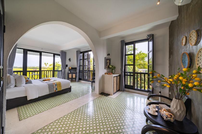 Phòng Deluxe Giường Đôi Có Ban Công Phòng Deluxe Giường Đôi Có Ban Công