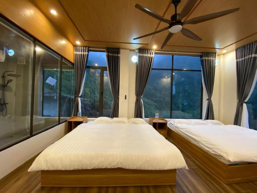 Phòng Deluxe 4 Người