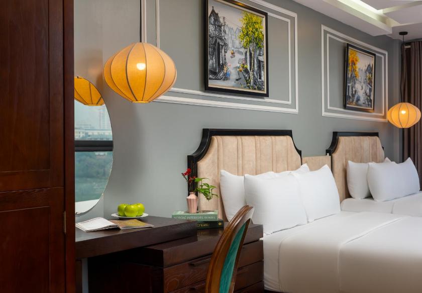 Suite Bella Rosa Nhìn ra Hồ