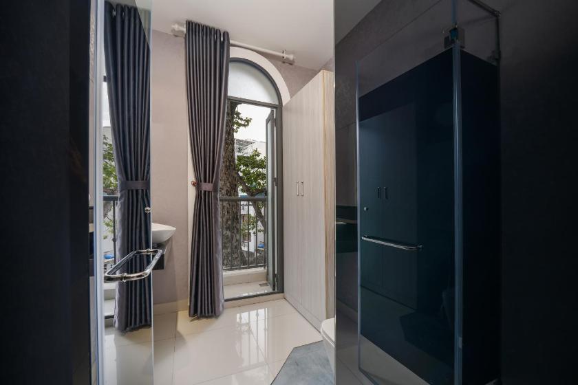 Phòng Deluxe Giường Đôi Có Ban Công Phòng Deluxe Giường Đôi Có Ban Công