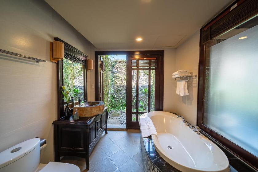 Bungalow Executive Nhìn Ra Vườn