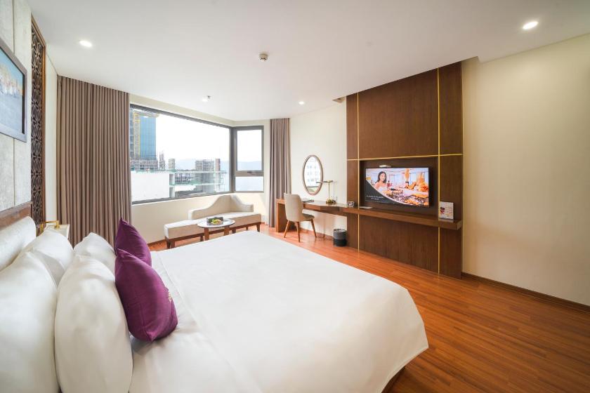 Phòng Grand Giường Đôi, Nhìn Một Phần Ra Biển Với Trà Chiều/Đợt Lưu Trú Phòng Grand Giường Đôi, Nhìn Một Phần Ra Biển Với Trà Chiều/Đợt Lưu Trú