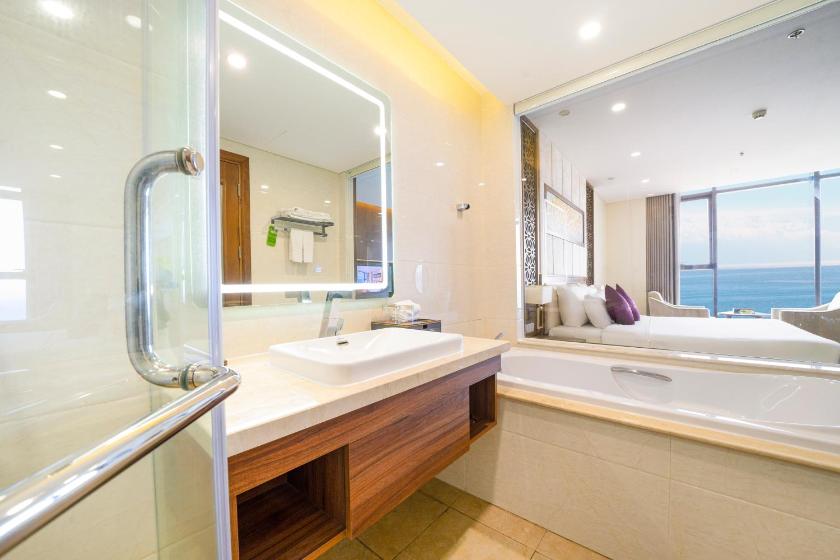 Phòng Premier Có Giường Cỡ King Nhìn Ra Biển Với Trà Chiều/Đợt Lưu Trú Phòng Premier Có Giường Cỡ King Nhìn Ra Biển Với Trà Chiều/Đợt Lưu Trú