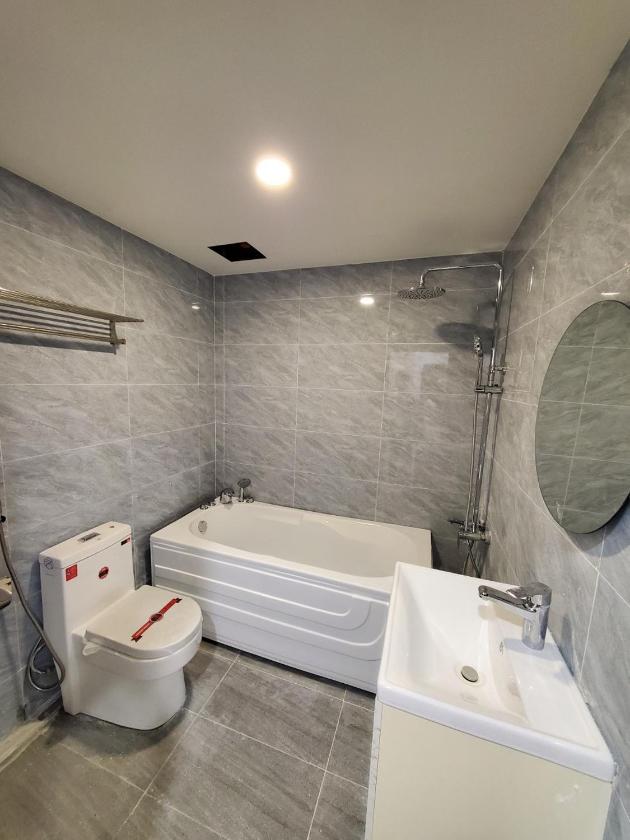 Phòng Deluxe Giường Đôi Có Bồn Tắm