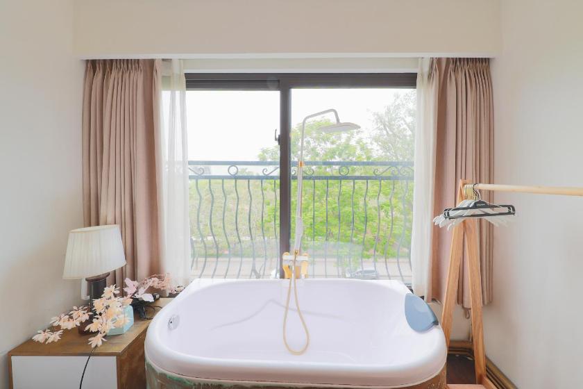 Phòng Deluxe Giường Đôi