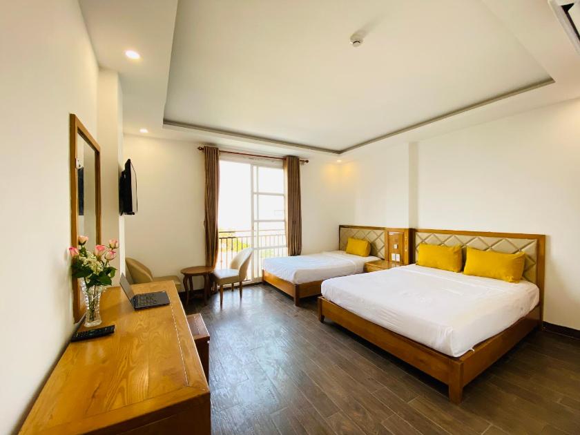 Phòng Deluxe Giường Đôi Với Ban Công và Tầm Nhìn Ra Biển