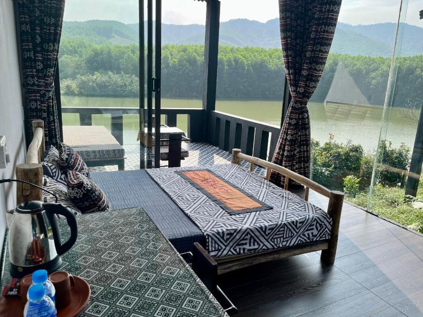 Bungalow với Sân hiên