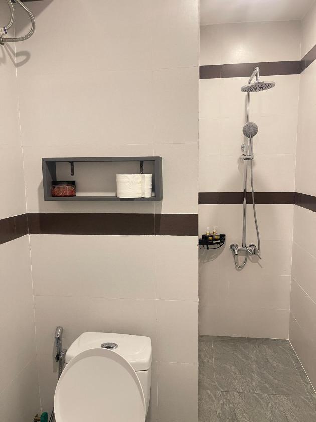 Phòng 3 Người Nhìn Ra Thành Phố