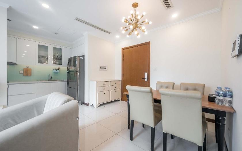 Căn Hộ Nhìn Ra Thành Phố