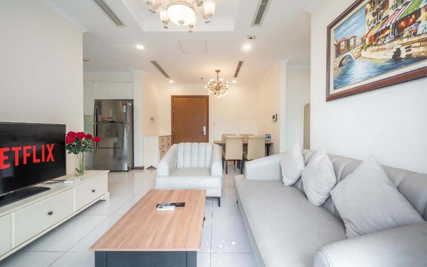 Căn Hộ Nhìn Ra Thành Phố