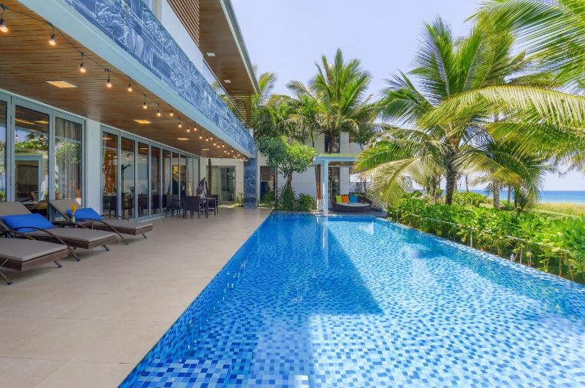 Biệt Thự - Trước Biển