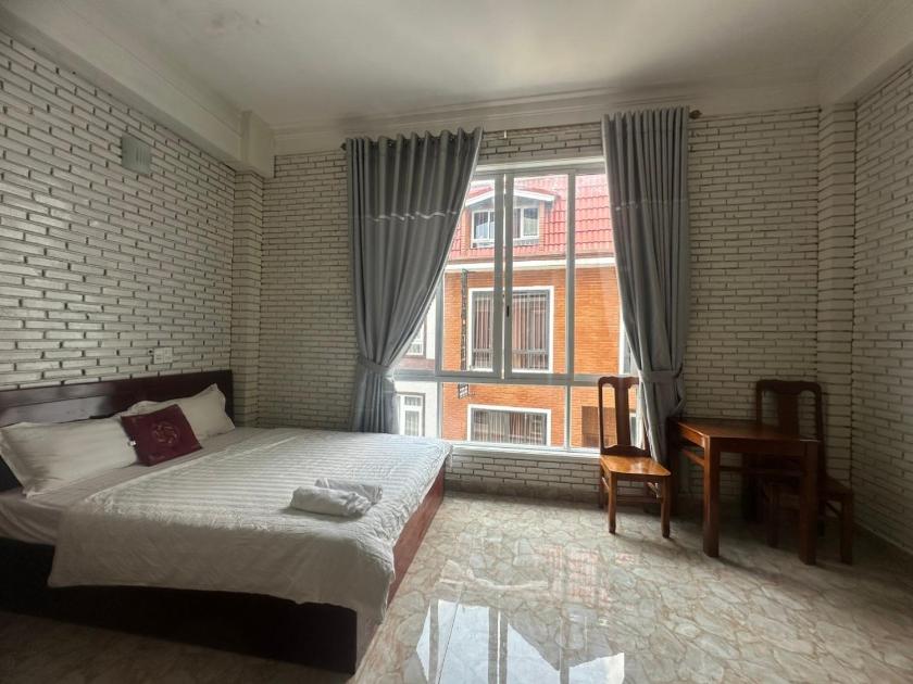 Phòng Có Giường Cỡ Queen Và Bồn Tắm Spa