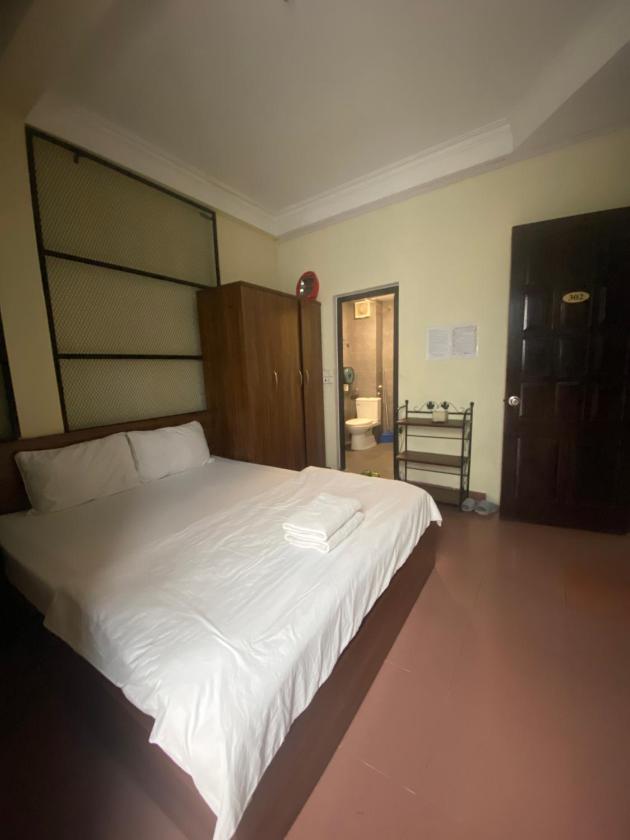 Phòng Giường Đôi Có Phòng Tắm Riêng