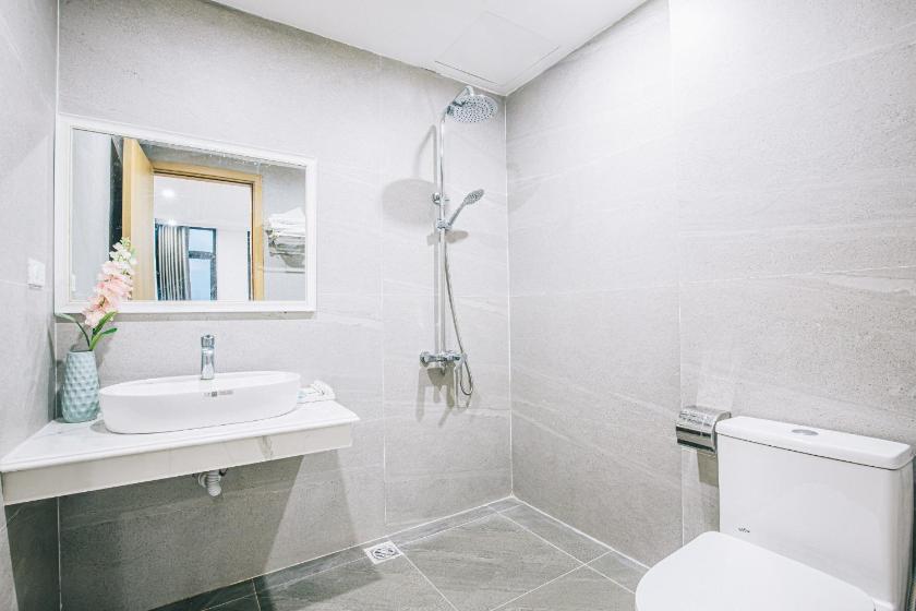 Phòng 4 Người Nhìn Ra Biển