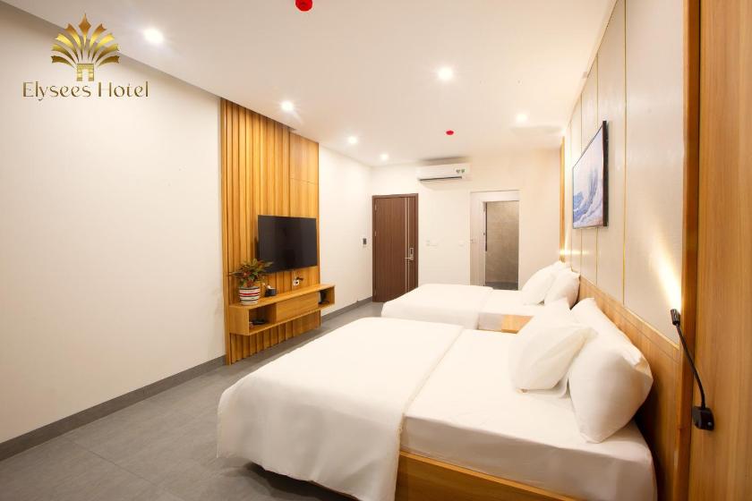 Suite có giường cỡ King với ban công