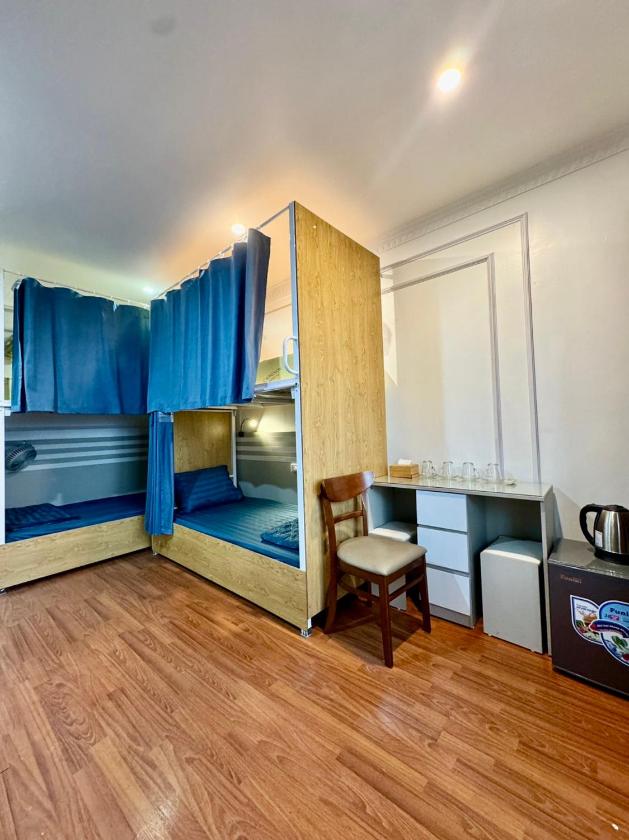 Giường Trong Phòng Ngủ Tập Thể 8 Giường