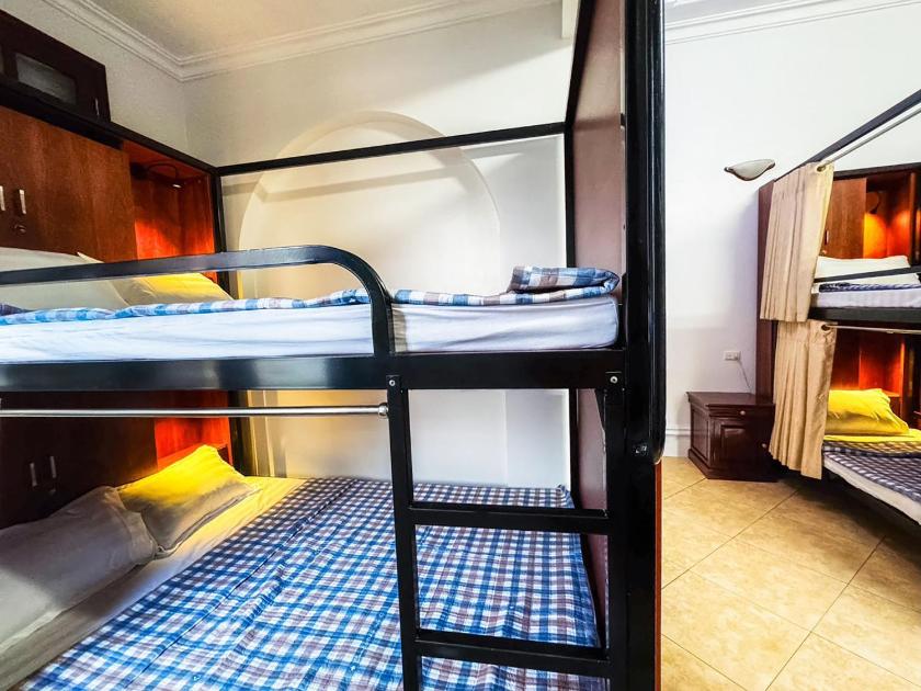 Giường Tầng Trong Phòng Ngủ Tập Thể Cho Nam  Giường Tầng Trong Phòng Ngủ Tập Thể Cho Nam