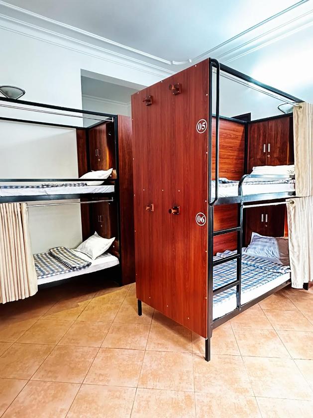 Giường Tầng Trong Phòng Ngủ Tập Thể Cho Nữ  Giường Tầng Trong Phòng Ngủ Tập Thể Cho Nữ