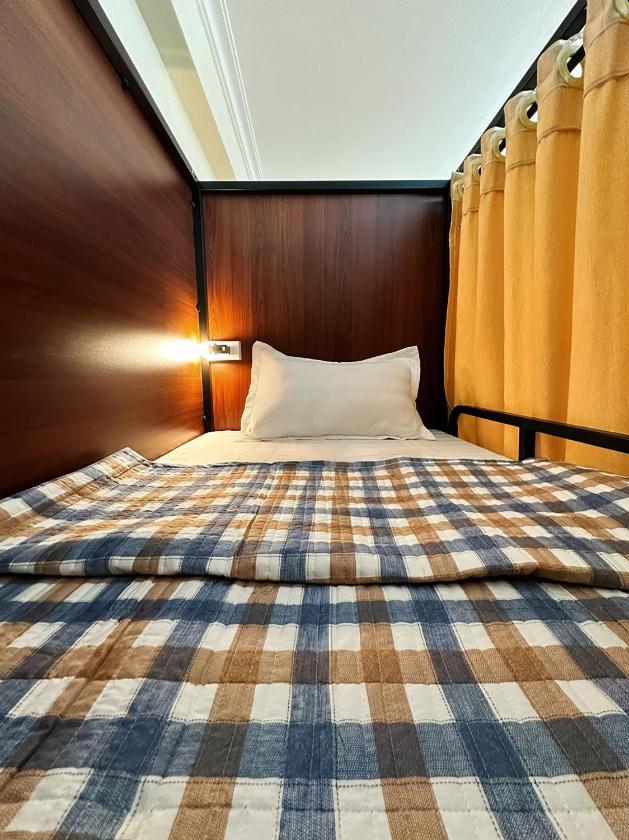 Giường Tầng Trong Phòng Ngủ Tập Thể Cho Nam Và Nữ Giường Tầng Trong Phòng Ngủ Tập Thể Cho Nam Và Nữ