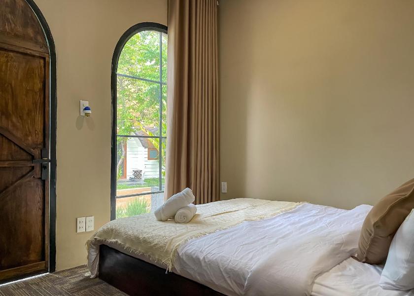 Phòng Giường Đôi Nhìn Ra Vườn