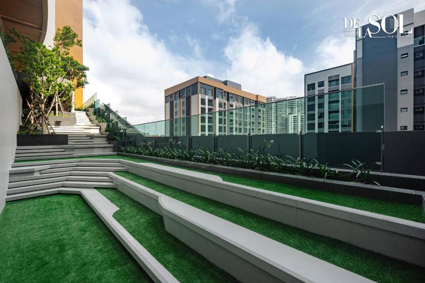 Studio Deluxe Có Giường Cỡ King