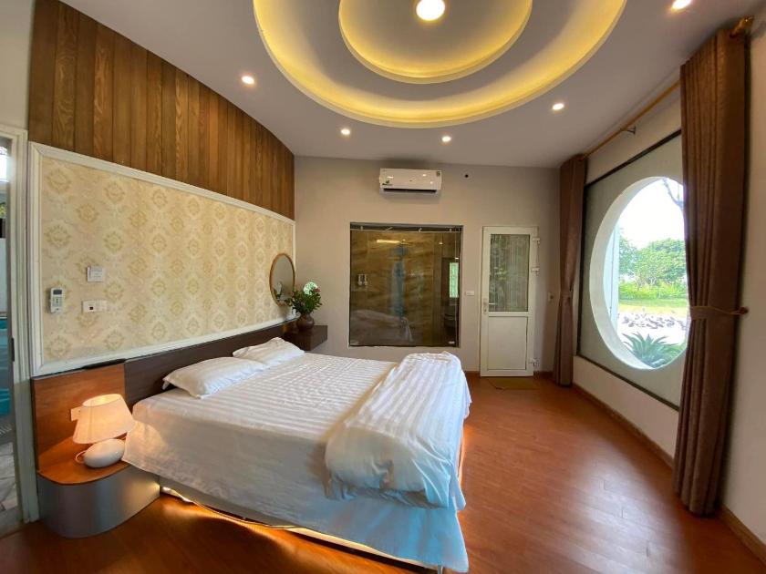 Phòng Giường Đôi Nhìn Ra Hồ Bơi