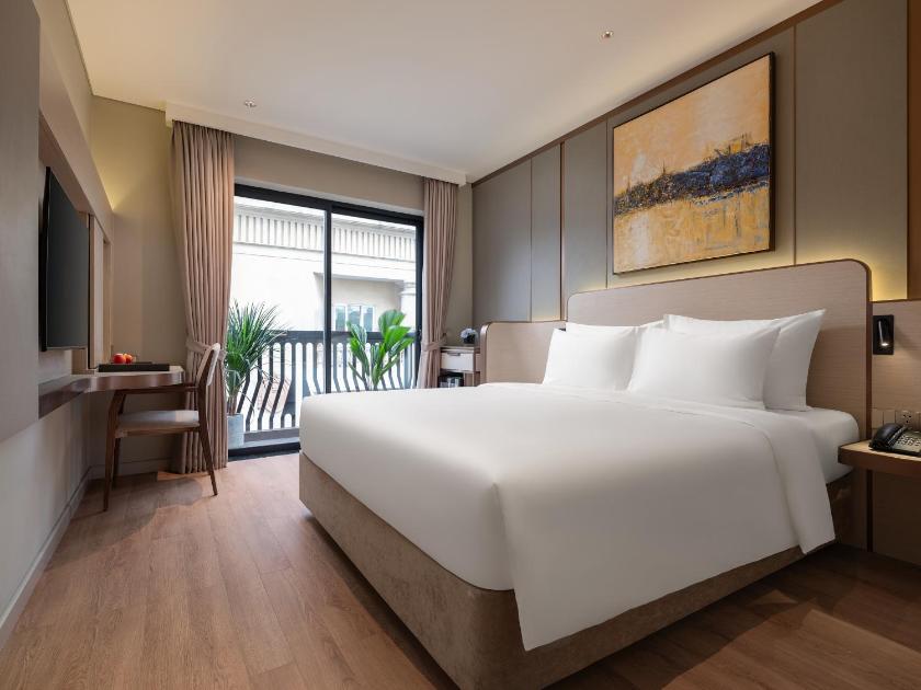 Junior Suite Double City View Room