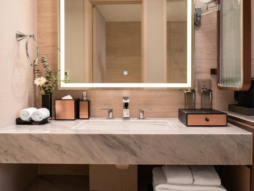 Junior Suite Double City View Room