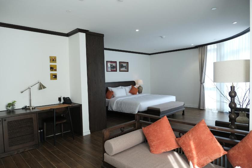 Suite Superior Có Giường Cỡ King