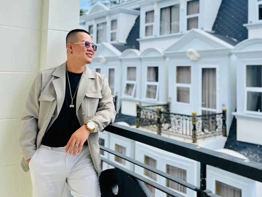 Phòng Có Giường Cỡ King Với Ban Công Phòng Có Giường Cỡ King Với Ban Công