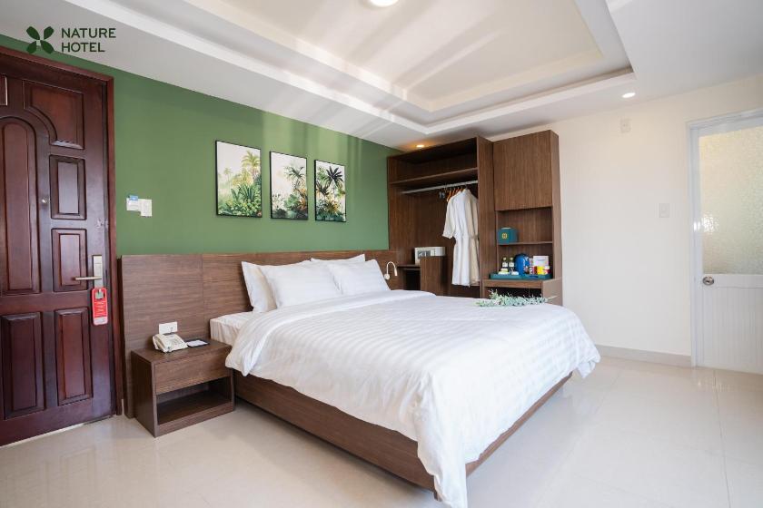 Phòng Có Giường Cỡ King Với Ban Công