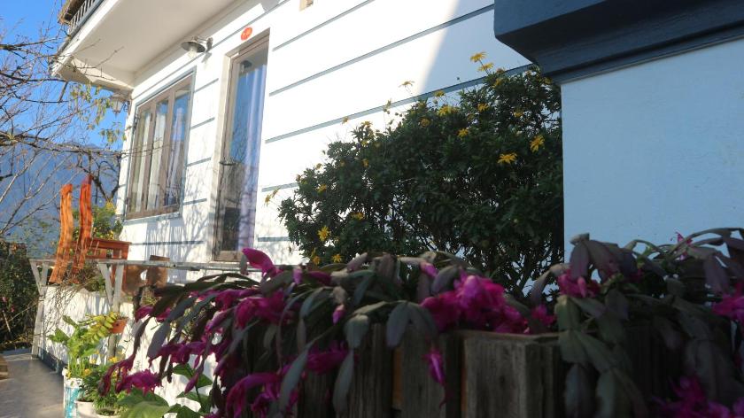 Phòng Giường Đôi Có Sân Hiên Phòng Giường Đôi Có Sân Hiên